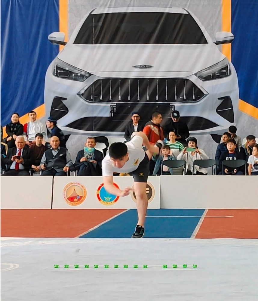 Көбірек бөкселер порно